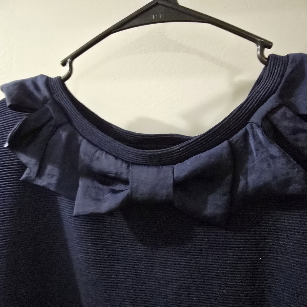 *NWT* Thomas Rabe, Navy Blue Ribbed Shirt with Ruffle Detail - Picture 3 of 7